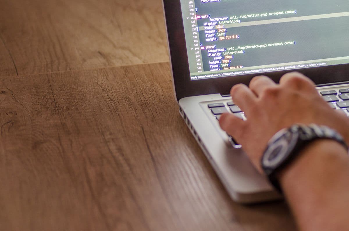 Eventos de conversão fiáveis medidos através de Pixel e Conversions API